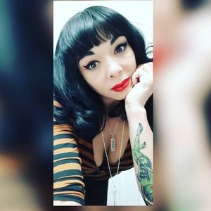 Meet your Posher, Natalie